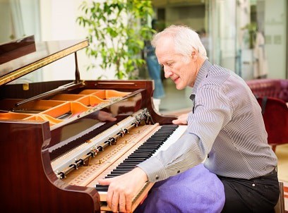 Hiring A Professional To Clean Your Piano