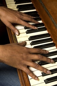 Can You Play Piano With Long Nails? 