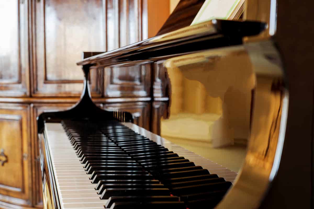 Why Are Pianos So Loud 11 Factors That Influence Sound Joshua Ross